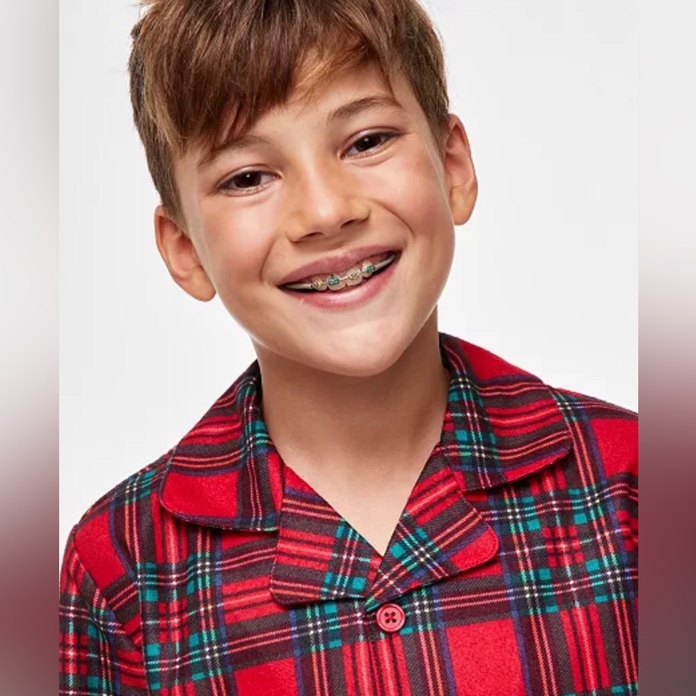 Christmas  Kidś  Pajamas Brinkley  Plaid Red  Size S(6-7)